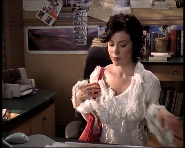 Charmed-Online-dot-net_706OnceUponABlueMoon2127.jpg