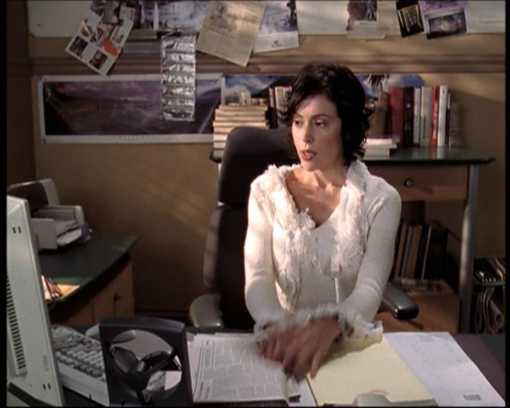 Charmed-Online-dot-net_706OnceUponABlueMoon2131.jpg