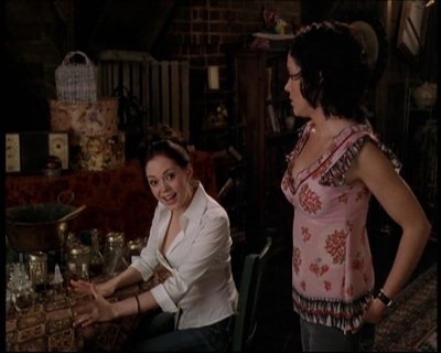 Charmed-Online-dot-net_706OnceUponABlueMoon0913.jpg