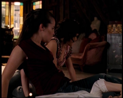 Charmed-Online-dot-net_706OnceUponABlueMoon1018.jpg