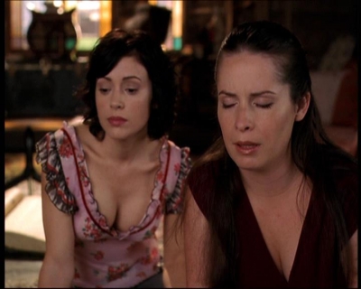 Charmed-Online-dot-net_706OnceUponABlueMoon1056.jpg