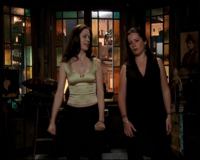 Charmed-Online-dot-net_706OnceUponABlueMoon1524.jpg