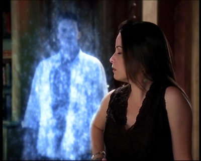 Charmed-Online-dot-net_706OnceUponABlueMoon1806.jpg