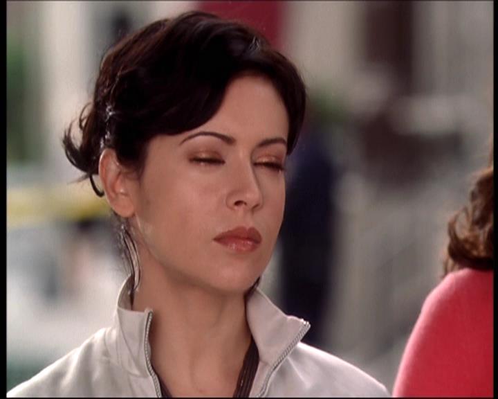 Charmed-Online-dot-net_707SomeoneToWitchOverMe0315.jpg