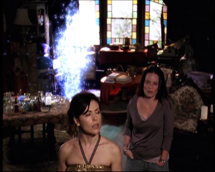 Charmed-Online-dot-net_707SomeoneToWitchOverMe0716.jpg