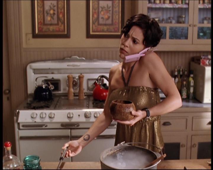 Charmed-Online-dot-net_707SomeoneToWitchOverMe0890.jpg