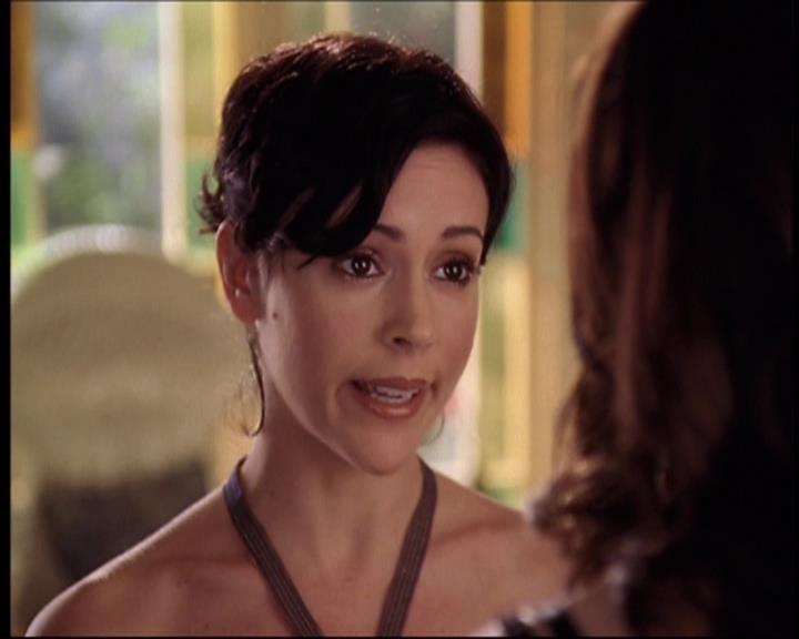 Charmed-Online-dot-net_707SomeoneToWitchOverMe0980.jpg
