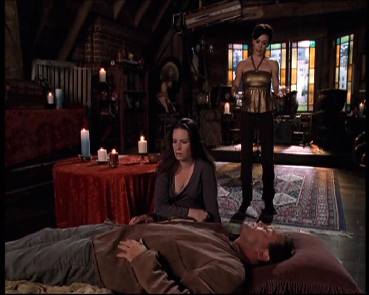 Charmed-Online-dot-net_707SomeoneToWitchOverMe1271.jpg