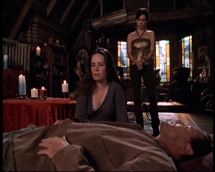 Charmed-Online-dot-net_707SomeoneToWitchOverMe1275.jpg