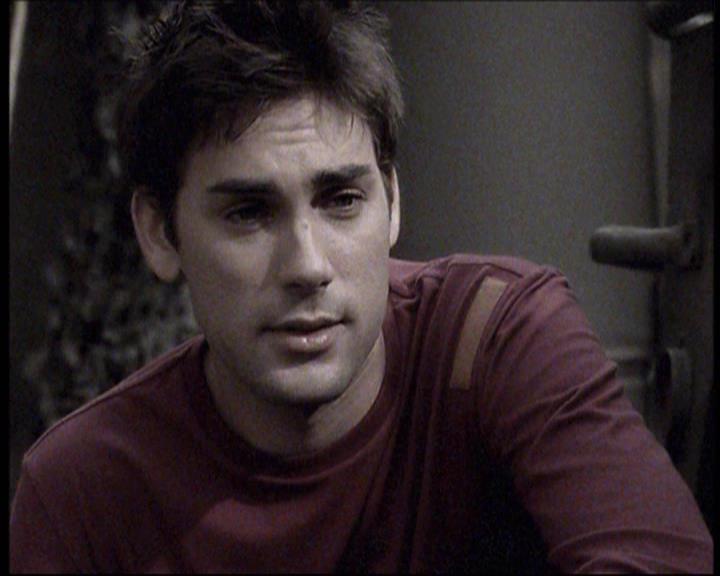 Charmed-Online-dot-net_707SomeoneToWitchOverMe1302.jpg