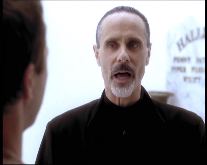 Charmed-Online-dot-net_707SomeoneToWitchOverMe1565.jpg
