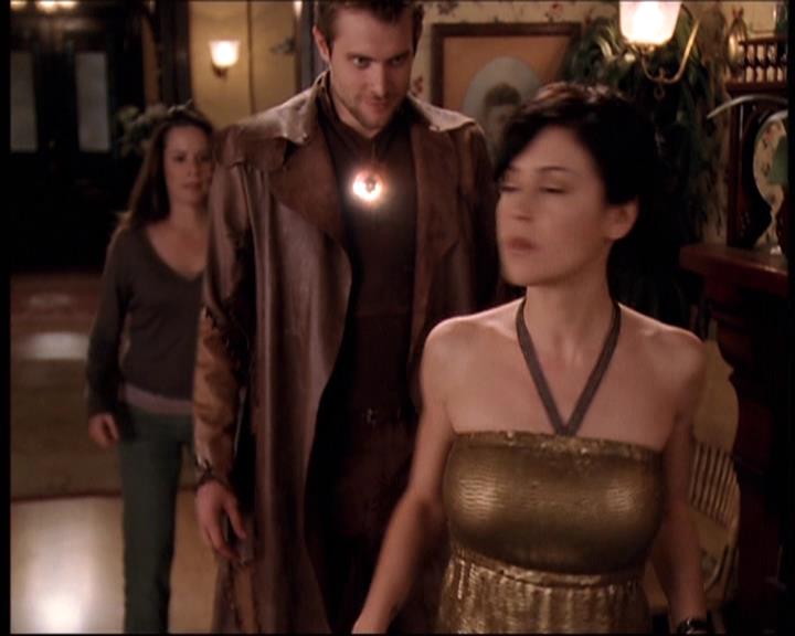 Charmed-Online-dot-net_707SomeoneToWitchOverMe1856.jpg