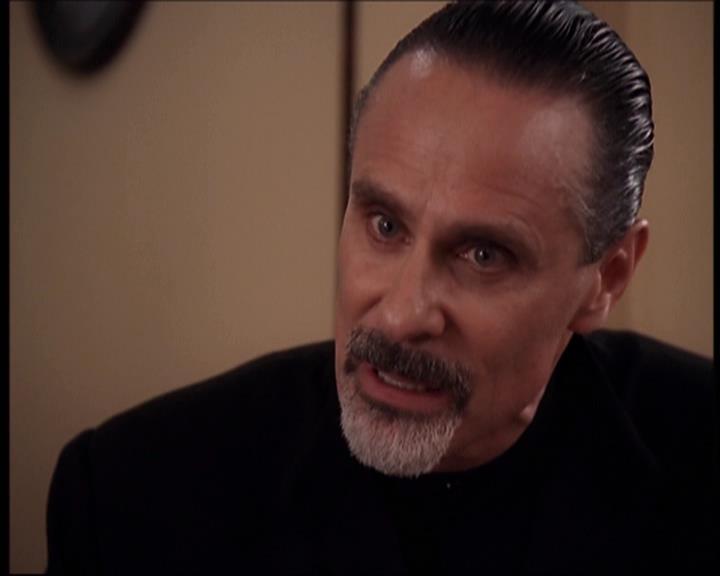 Charmed-Online-dot-net_707SomeoneToWitchOverMe2046.jpg