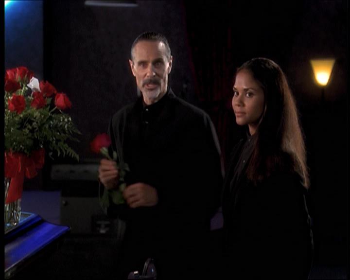 Charmed-Online-dot-net_708CharmedNoir0560.jpg