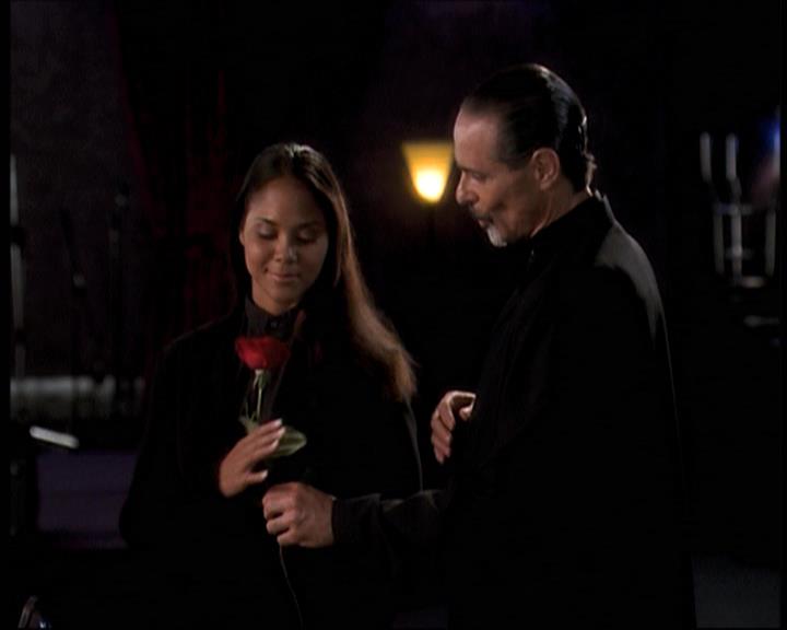 Charmed-Online-dot-net_708CharmedNoir0564.jpg