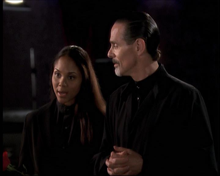 Charmed-Online-dot-net_708CharmedNoir0573.jpg