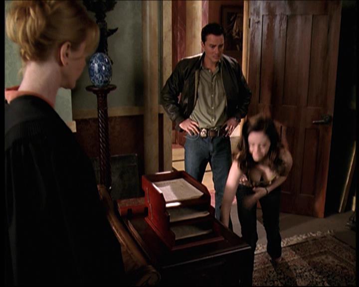 Charmed-Online-dot-net_708CharmedNoir0759.jpg