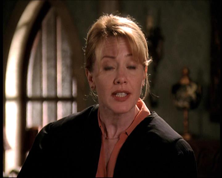 Charmed-Online-dot-net_708CharmedNoir0787.jpg