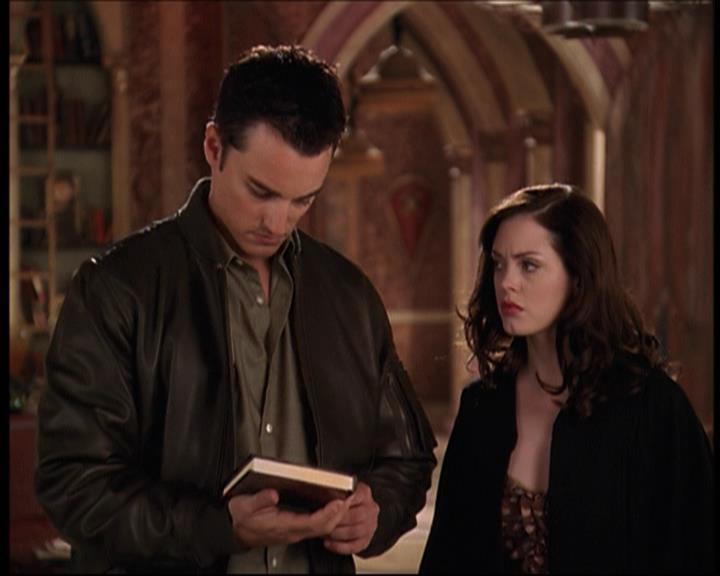 Charmed-Online-dot-net_708CharmedNoir0864.jpg Charmed-Online-dot-net_708CharmedNoir0864.jpg