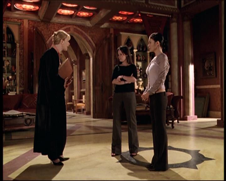 Charmed-Online-dot-net_708CharmedNoir1087.jpg