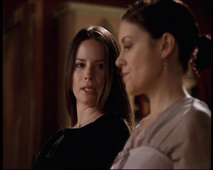 Charmed-Online-dot-net_708CharmedNoir1098.jpg