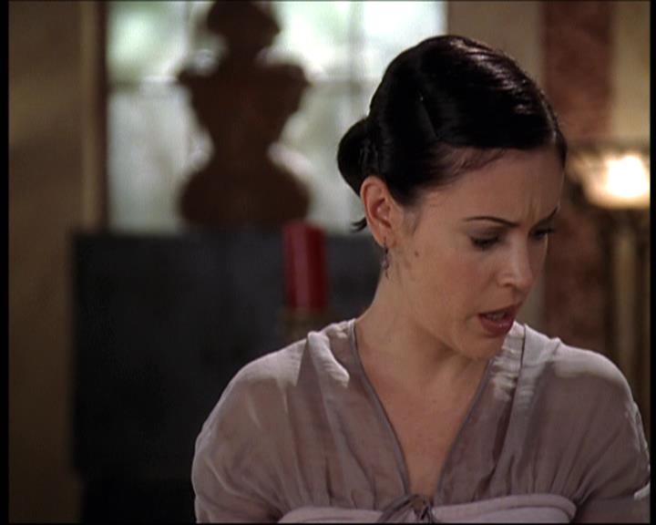 Charmed-Online-dot-net_708CharmedNoir1130.jpg