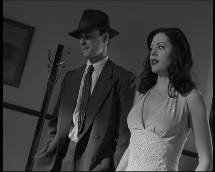 Charmed-Online-dot-net_708CharmedNoir1185.jpg