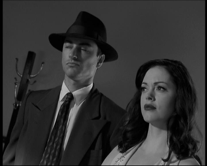 Charmed-Online-dot-net_708CharmedNoir1214.jpg