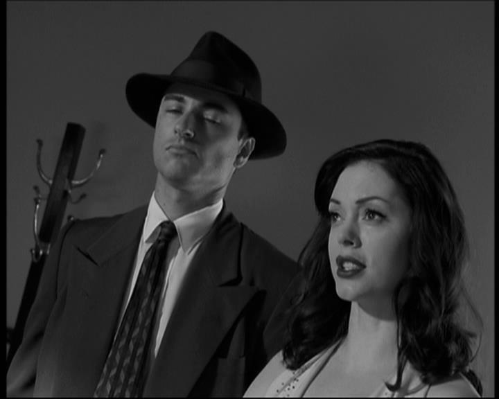 Charmed-Online-dot-net_708CharmedNoir1215.jpg