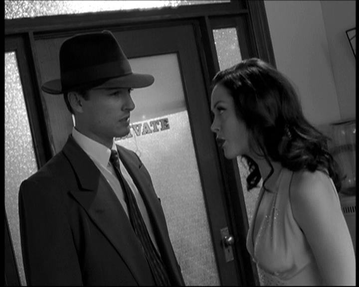 Charmed-Online-dot-net_708CharmedNoir1398.jpg Charmed-Online-dot-net_708CharmedNoir1398.jpg