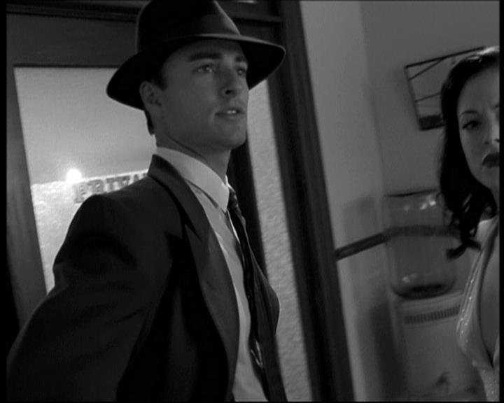 Charmed-Online-dot-net_708CharmedNoir1419.jpg