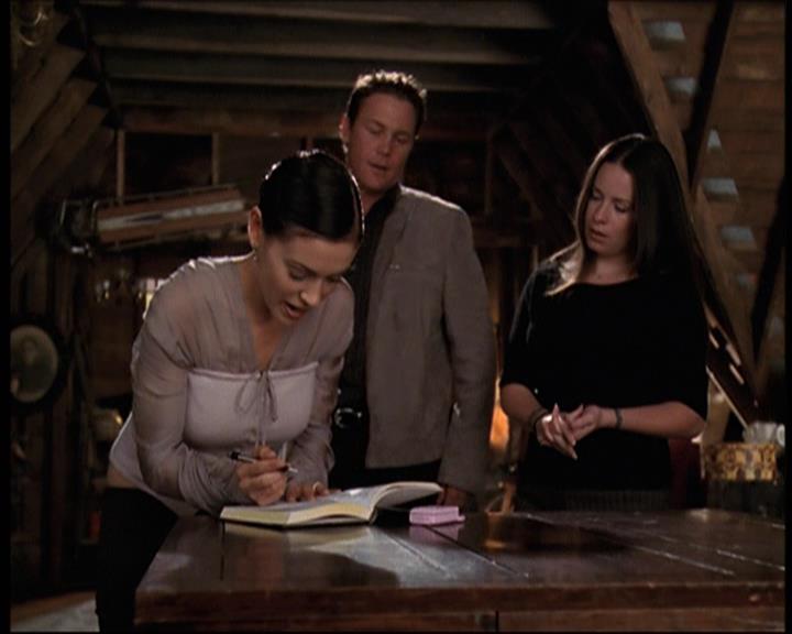 Charmed-Online-dot-net_708CharmedNoir1522.jpg