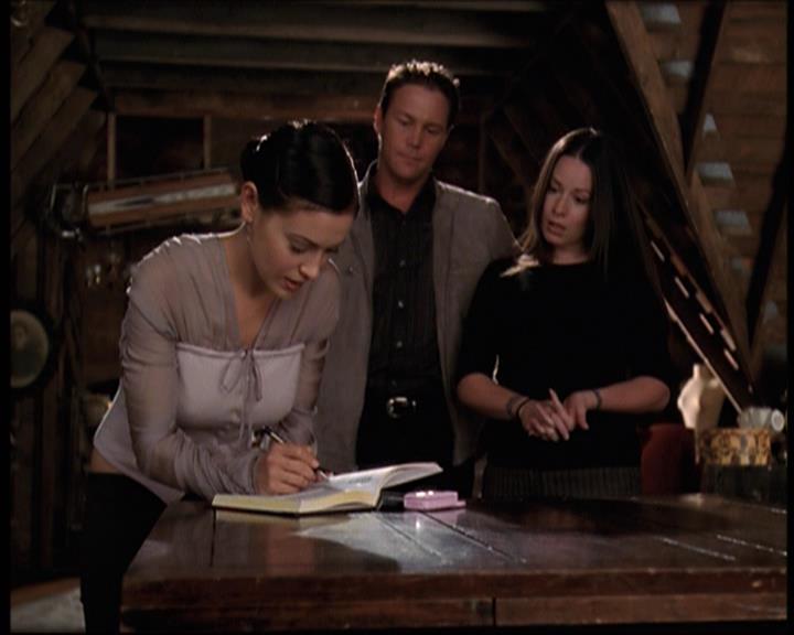 Charmed-Online-dot-net_708CharmedNoir1524.jpg