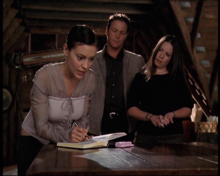 Charmed-Online-dot-net_708CharmedNoir1530.jpg