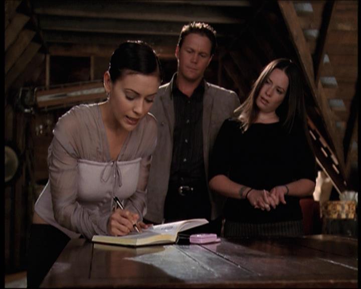 Charmed-Online-dot-net_708CharmedNoir1532.jpg