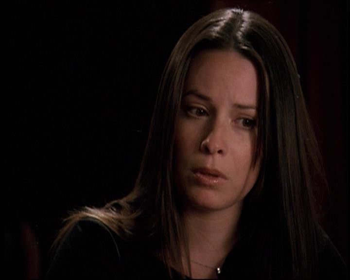 Charmed-Online-dot-net_708CharmedNoir1617.jpg