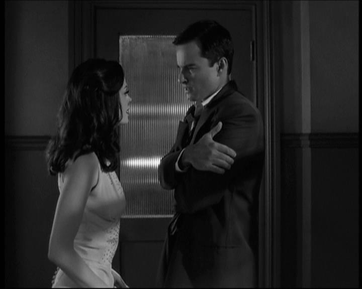 Charmed-Online-dot-net_708CharmedNoir1778.jpg