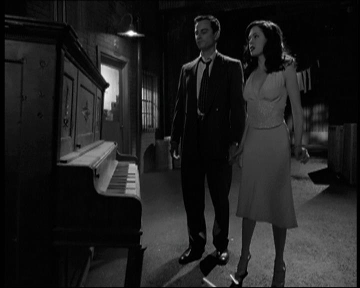 Charmed-Online-dot-net_708CharmedNoir1977.jpg