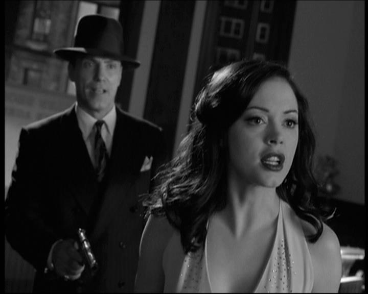 Charmed-Online-dot-net_708CharmedNoir2061.jpg