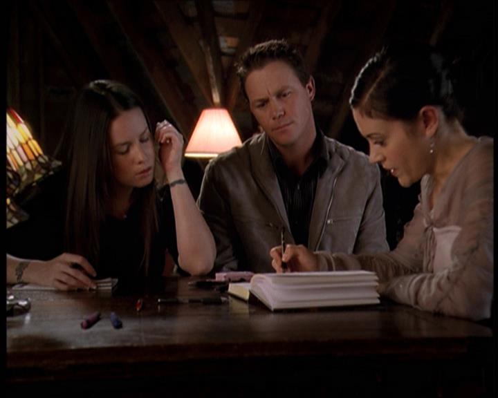 Charmed-Online-dot-net_708CharmedNoir2103.jpg