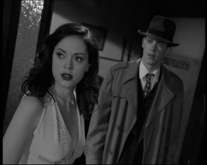 Charmed-Online-dot-net_708CharmedNoir2142.jpg