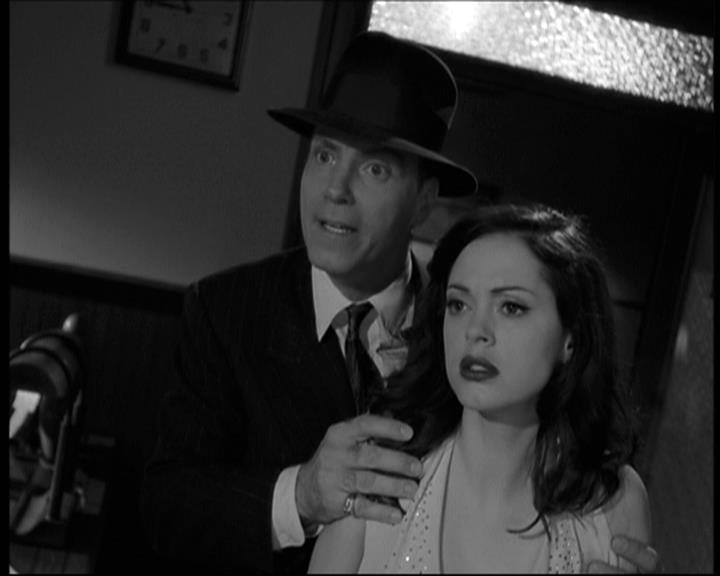 Charmed-Online-dot-net_708CharmedNoir2200.jpg