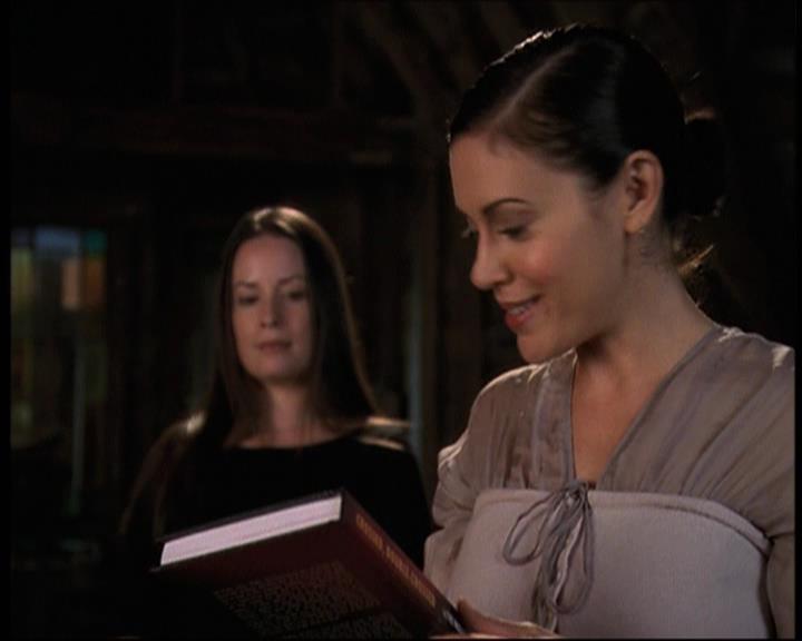 Charmed-Online-dot-net_708CharmedNoir2276.jpg