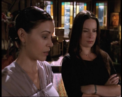 Charmed-Online-dot-net_708CharmedNoir1454.jpg