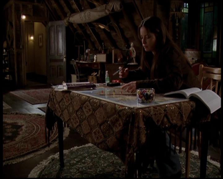 Charmed-Online-dot-709TheresSomethingAboutLeo0007.jpg