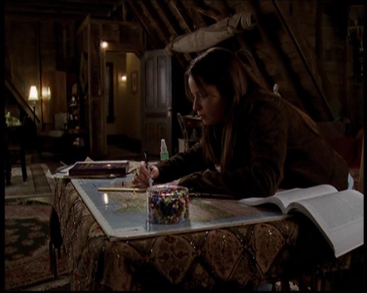 Charmed-Online-dot-709TheresSomethingAboutLeo0010.jpg Charmed-Online-dot-709TheresSomethingAboutLeo0010.jpg