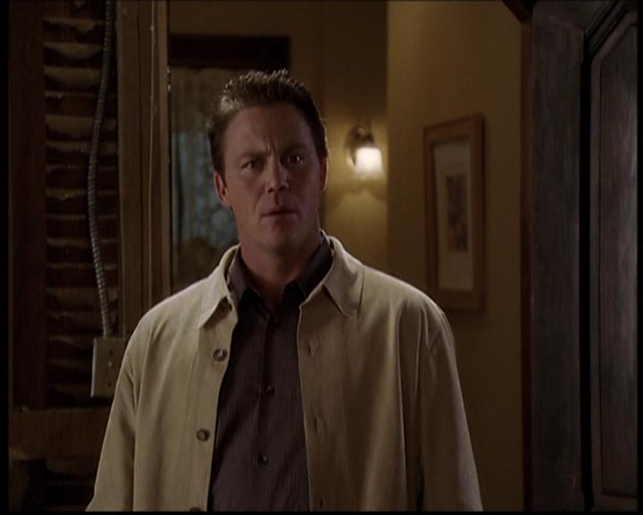 Charmed-Online-dot-709TheresSomethingAboutLeo0018.jpg