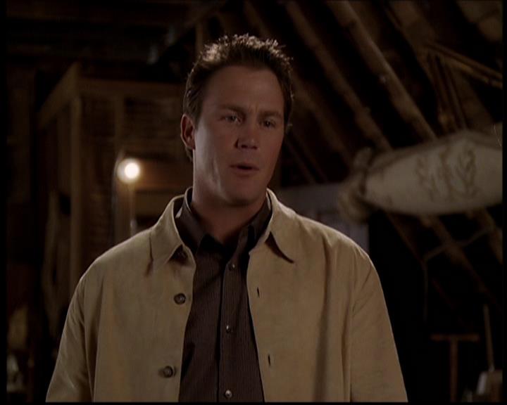 Charmed-Online-dot-709TheresSomethingAboutLeo0042.jpg