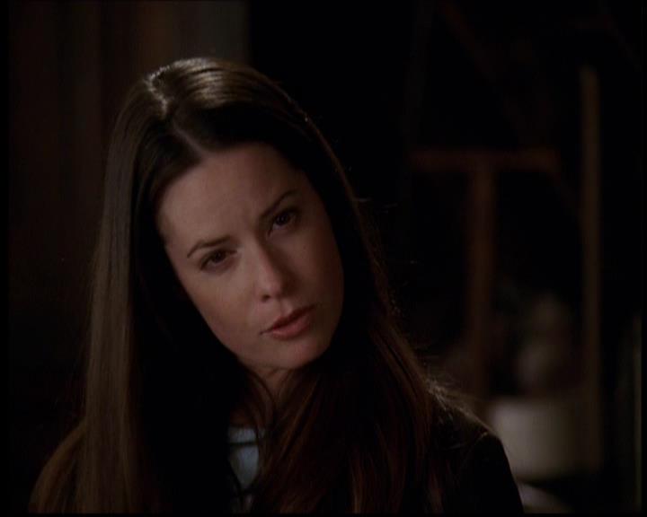Charmed-Online-dot-709TheresSomethingAboutLeo0052.jpg