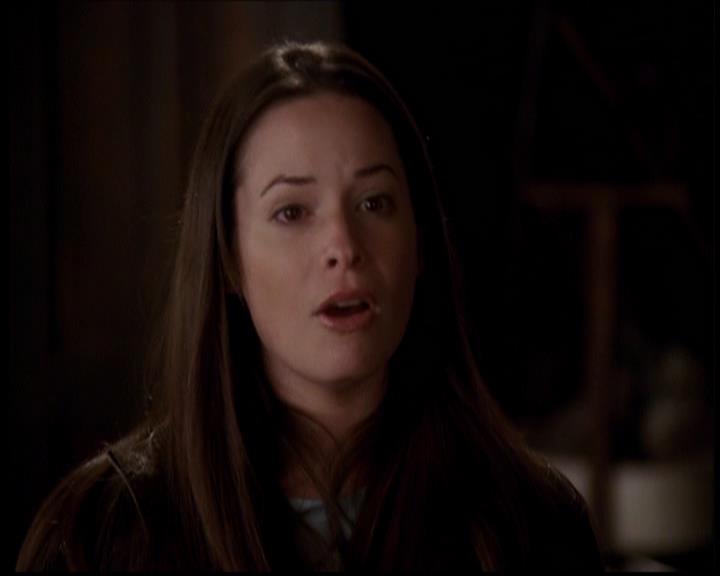 Charmed-Online-dot-709TheresSomethingAboutLeo0059.jpg